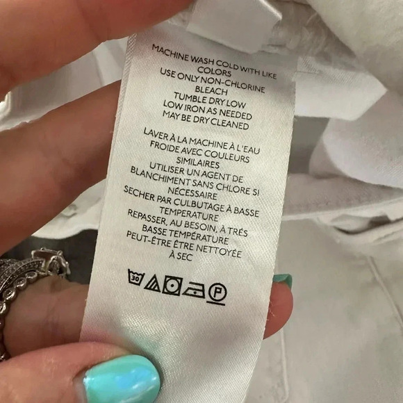 Pilcro and the Letterpress Anthropologie Slim Boyfriend Shorts size 26 white - Picture 4 of 5